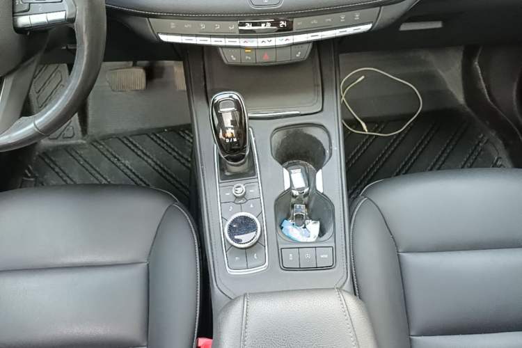 Used Cadillac XT4 2020 28T Two-Wheel-Drive Leading Version Gear Lever