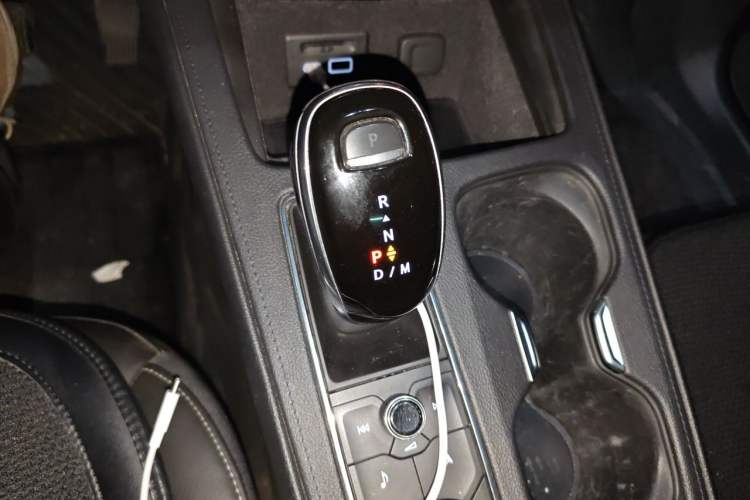 Used Cadillac XT4 2020 28T Two-Wheel-Drive Leading Version Gear Lever