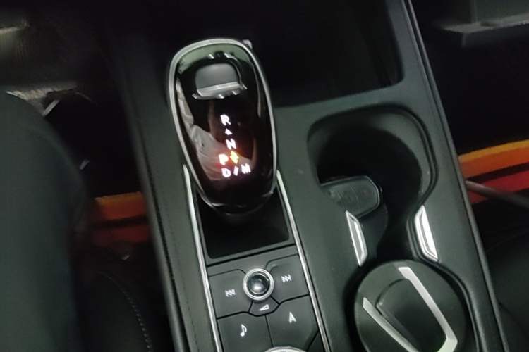 Used Cadillac XT4 2020 28T Two-Wheel-Drive Leading Version Gear Lever