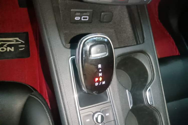 Used Cadillac XT4 2020 Revised Version 28T Two-Wheel Drive Leading Edition Gear Lever