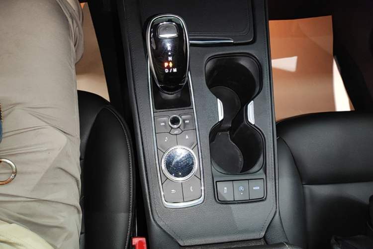 Used Cadillac XT4 2020 28T Two-Wheel-Drive Leading Version Gear Lever