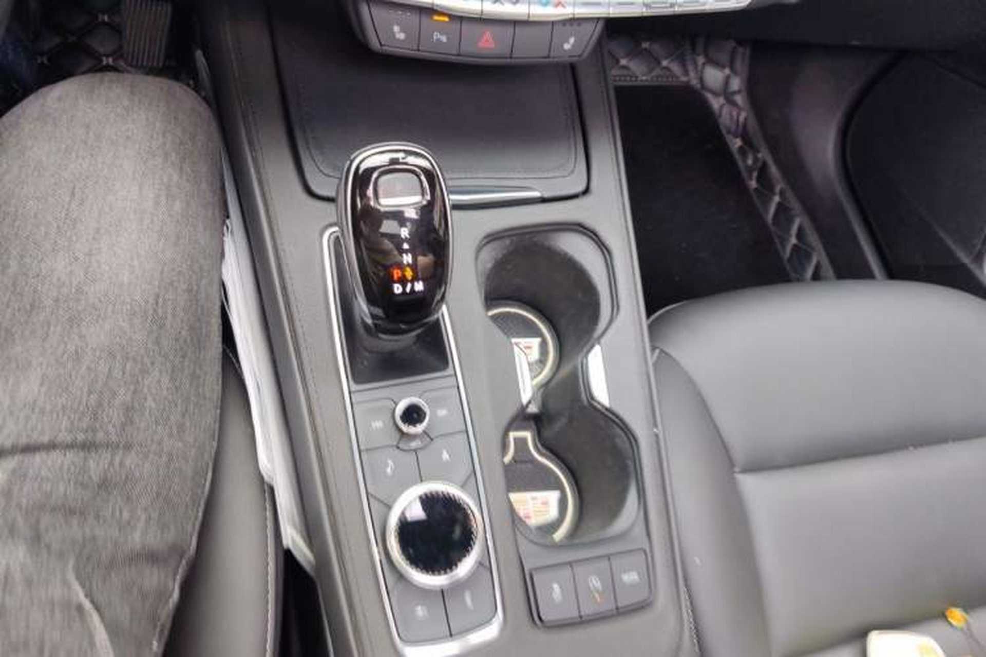 Used Cadillac XT4 2020 Revised Version 28T Two-Wheel Drive Leading Edition Gear Lever