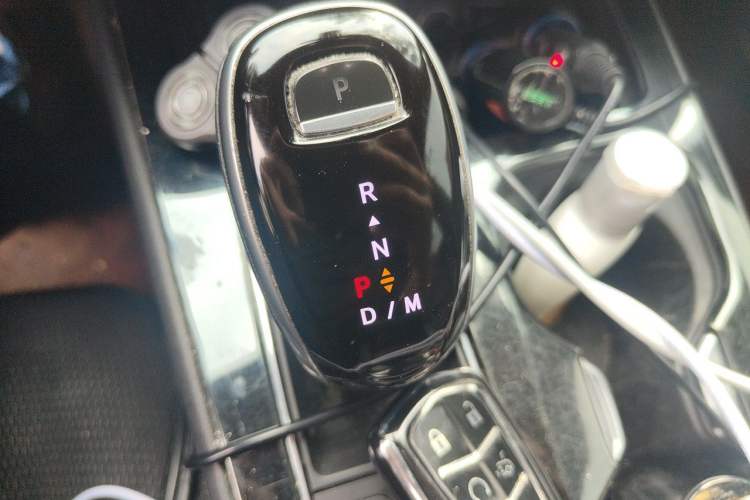 Used Cadillac XT4 2020 28T Two-Wheel-Drive Leading Version Gear Lever