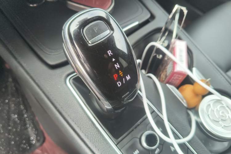 Used Cadillac XT4 2020 28T Four-Wheel Drive Leading Edition Gear Lever
