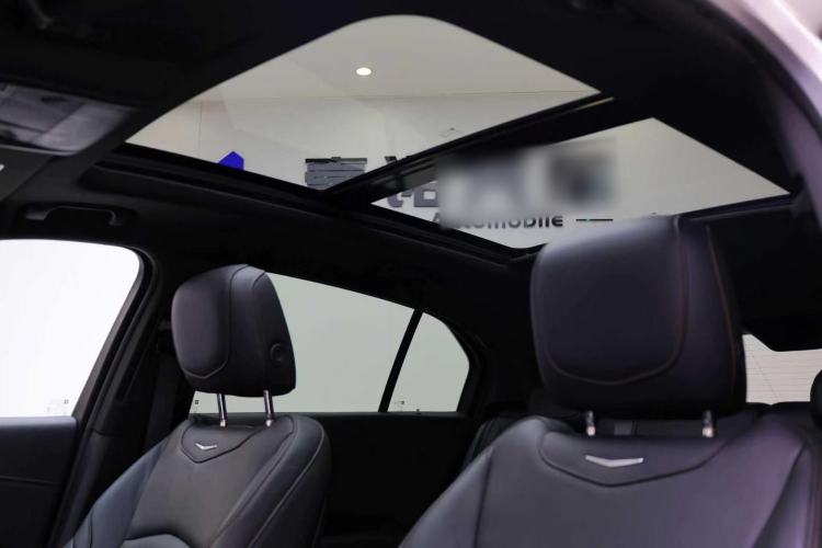 Used Cadillac XT4 2020 28T 4x4 Platinum Sport Edition Headliner