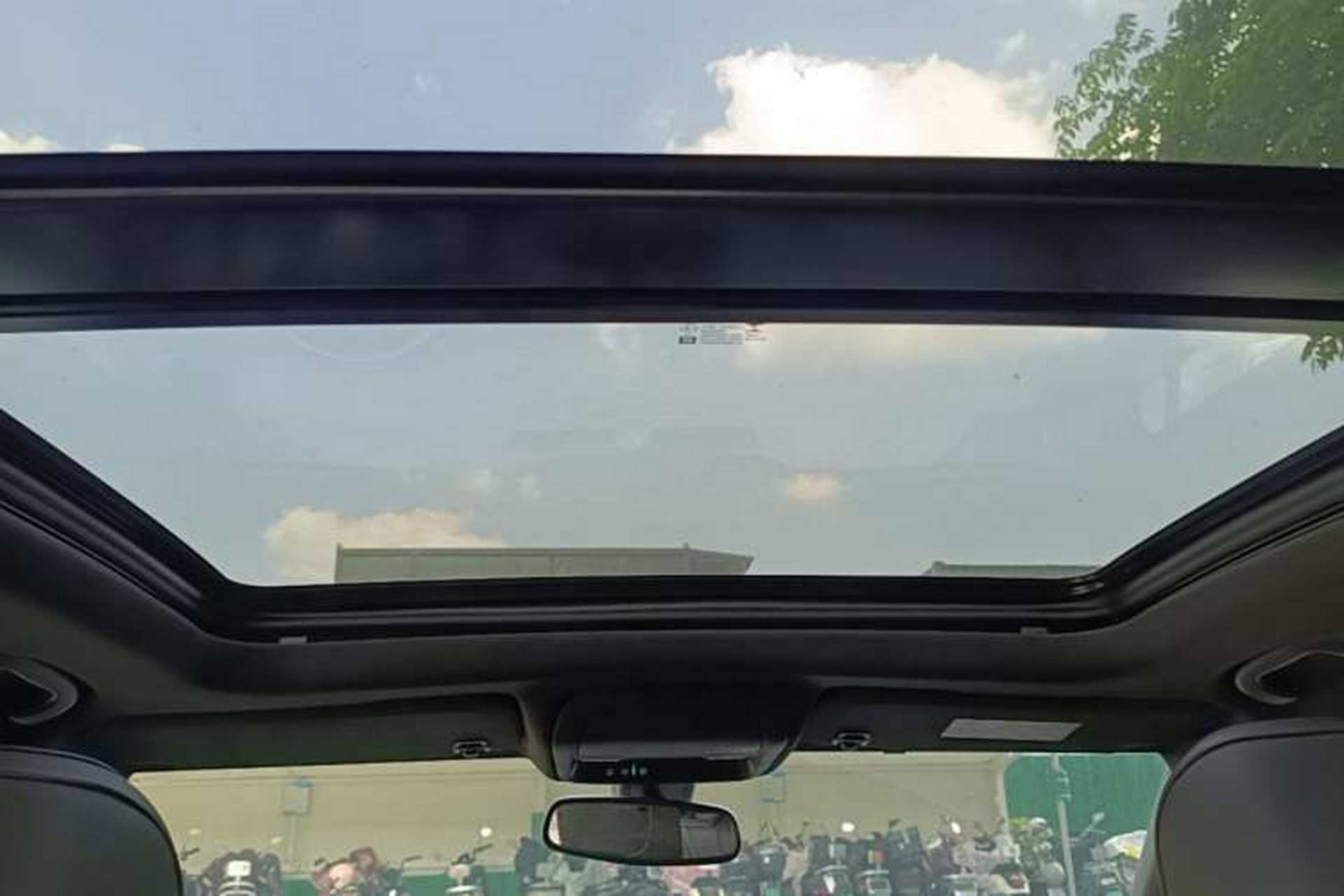 Used Cadillac XT4 2020 28T Two-Wheel-Drive Leading Version Headliner