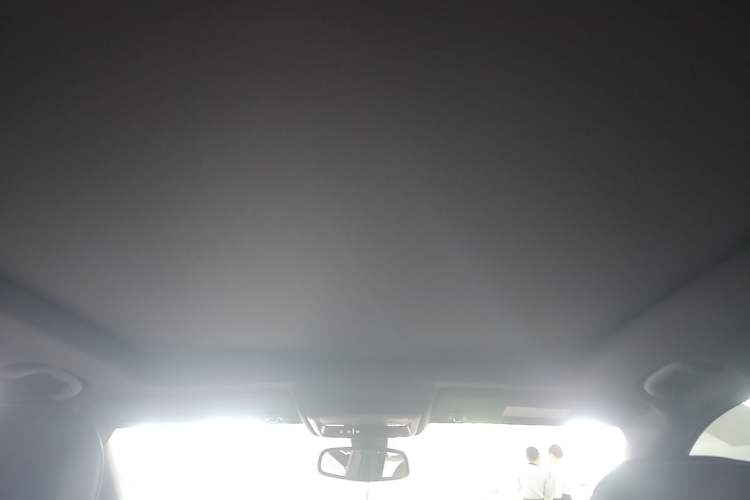Used Cadillac XT4 2020 Revised Version 28T Two-Wheel Drive Leading Edition Headliner