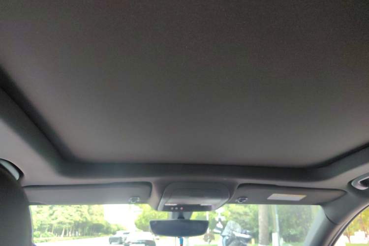 Used Cadillac XT4 2020 28T Two-Wheel Drive Tech Version Headliner