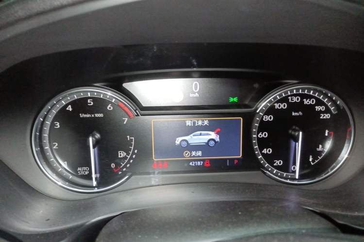 Used Cadillac XT4 2020 Revised Version 28T Two-Wheel Drive Leading Edition Instrument Cluster