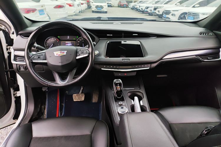 Used Cadillac XT4 2020 Revised Version 28T Two-Wheel Drive Tech Edition Interior 2