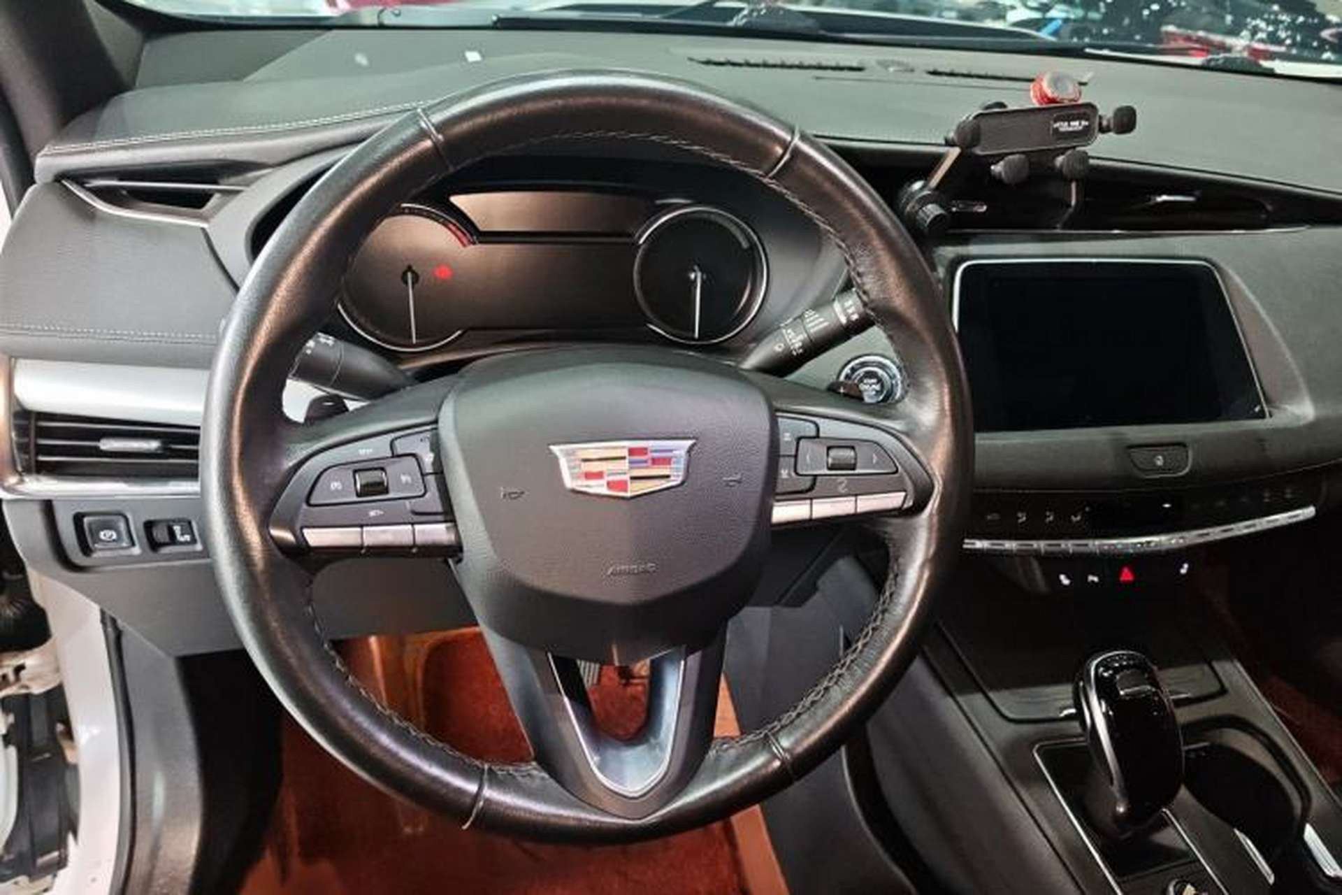 Used Cadillac XT4 2020 Revised Version 28T Two-Wheel Drive Luxury Edition Interior 3