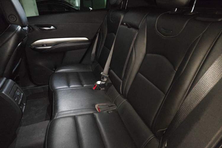 Used Cadillac XT4 2020 28T Four-Wheel Drive Leading Edition Interior 4
