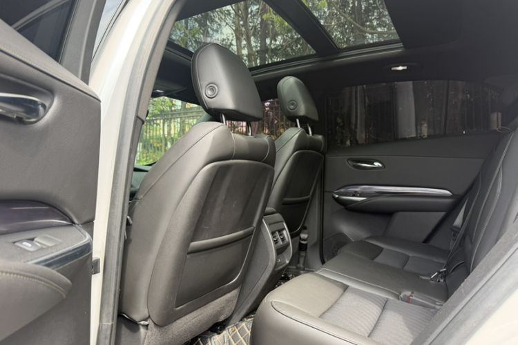 Used Cadillac XT4 2020 Revised Version 28T Two-Wheel Drive Tech Edition Interior 5