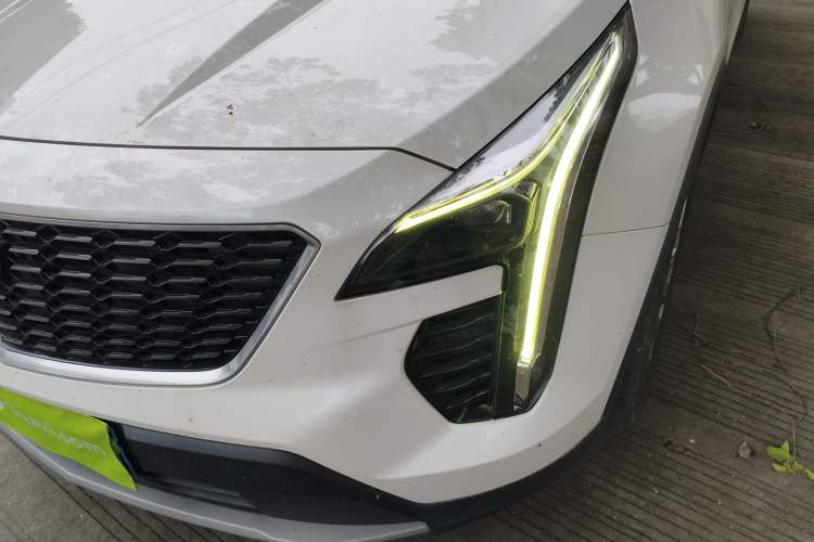 Used Cadillac XT4 2020 28T Two-Wheel-Drive Leading Version Left Front Headlight