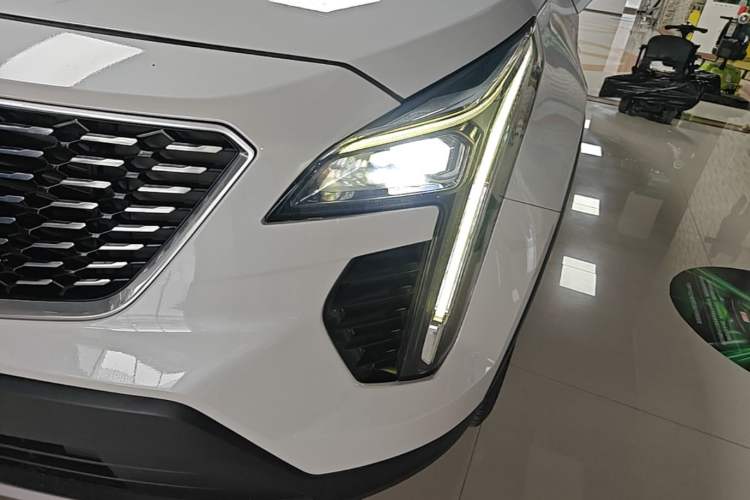 Used Cadillac XT4 2020 Revised Version 28T Two-Wheel Drive Leading Edition Left Front Headlight