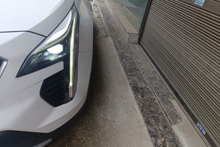 Used Cadillac XT4 2020 Revised Version 28T Two-Wheel Drive Leading Edition Left Front Headlight