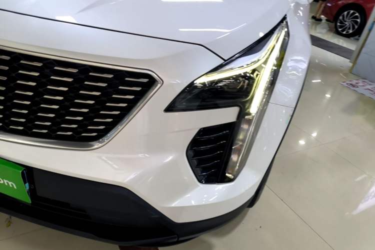 Used Cadillac XT4 2020 Revised Version 28T Two-Wheel Drive Tech Edition Left Front Headlight