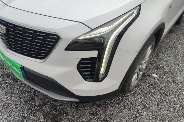 Used Cadillac XT4 2020 28T Two-Wheel-Drive Leading Version Left Front Headlight
