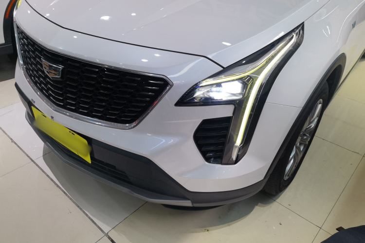 Used Cadillac XT4 2020 28T Two-Wheel-Drive Leading Version Left Front Headlight