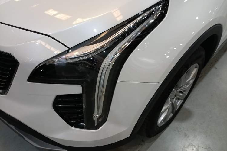 Used Cadillac XT4 2020 Revised Version 28T Two-Wheel Drive Leading Edition Left Front Headlight