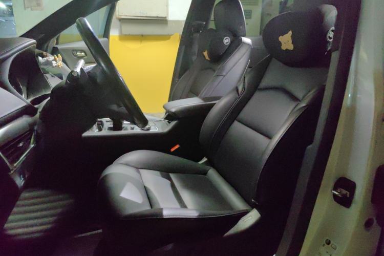 Used Cadillac XT4 2020 Revised Version 28T Two-Wheel Drive Leading Edition Left Front Seat