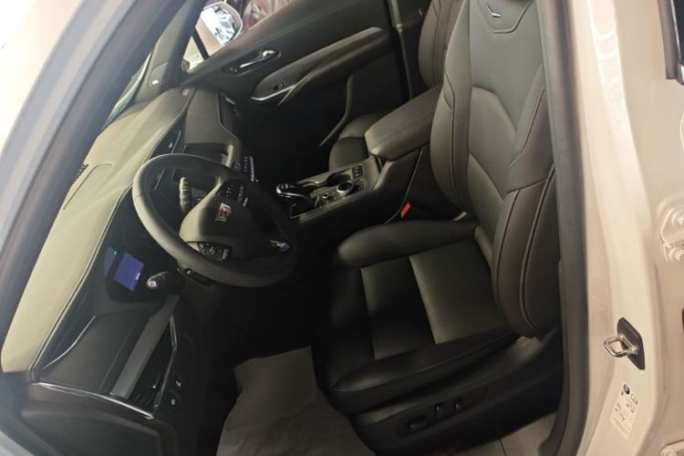 Used Cadillac XT4 2020 Revised Version 28T Two-Wheel Drive Leading Edition Left Front Seat