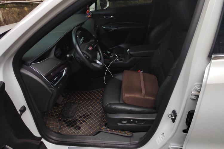 Used Cadillac XT4 2020 28T Two-Wheel Drive Tech Version Left Front Seat