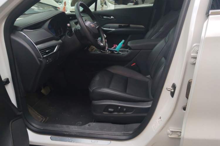 Used Cadillac XT4 2020 Revised Version 28T Two-Wheel Drive Luxury Edition Left Front Seat