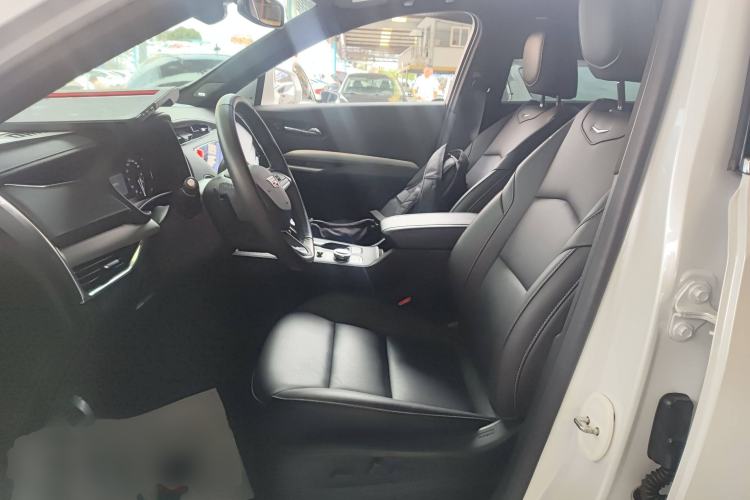 Used Cadillac XT4 2020 Revised Version 28T Two-Wheel Drive Leading Edition Left Front Seat