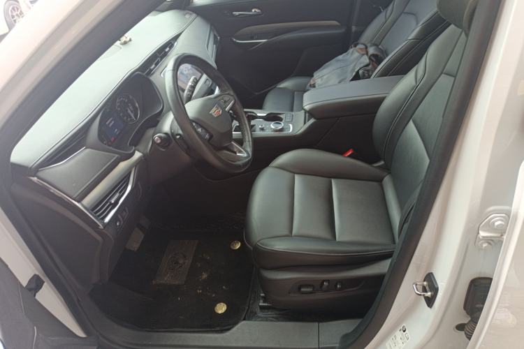 Used Cadillac XT4 2020 Revised Version 28T Two-Wheel Drive Leading Edition Left Front Seat