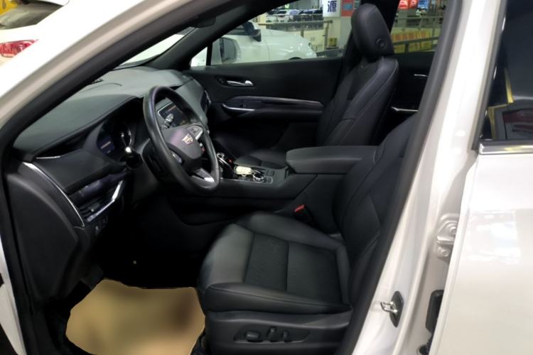 Used Cadillac XT4 2020 Revised Version 28T Two-Wheel Drive Tech Edition Left Front Seat