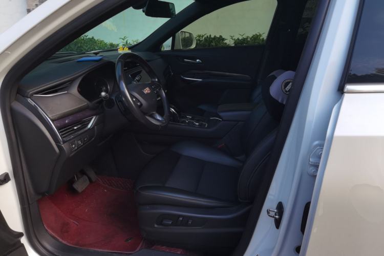 Used Cadillac XT4 2020 Revised Version 28T Two-Wheel Drive Tech Edition Left Front Seat