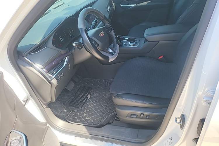 Used Cadillac XT4 2020 Revised Version 28T Two-Wheel Drive Tech Edition Left Front Seat