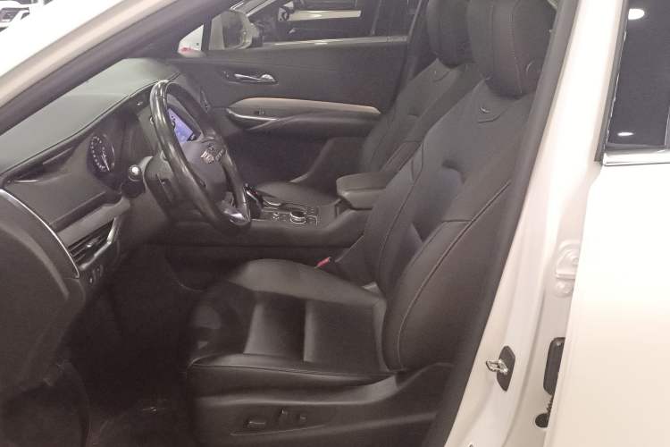 Used Cadillac XT4 2020 28T Two-Wheel-Drive Leading Version Left Front Seat
