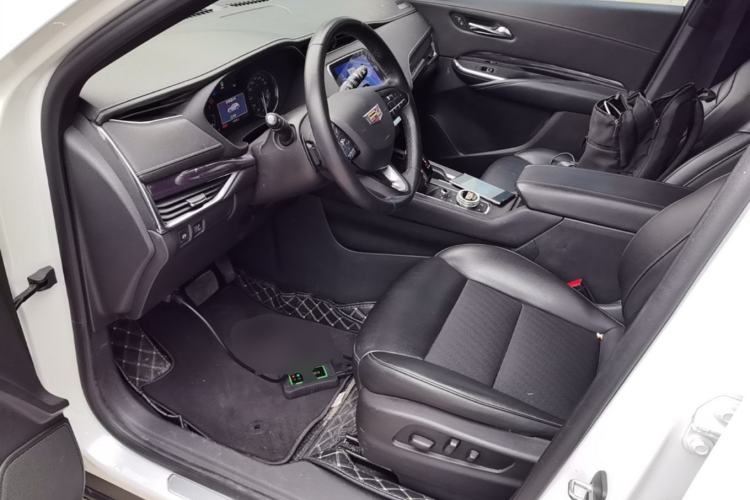 Used Cadillac XT4 2020 Revised Version 28T Two-Wheel Drive Tech Edition Left Front Seat