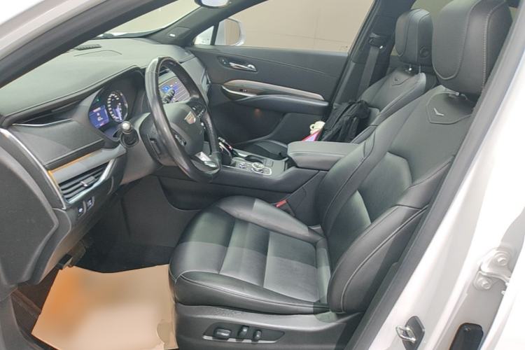 Used Cadillac XT4 2020 28T Two-Wheel-Drive Leading Version Left Front Seat