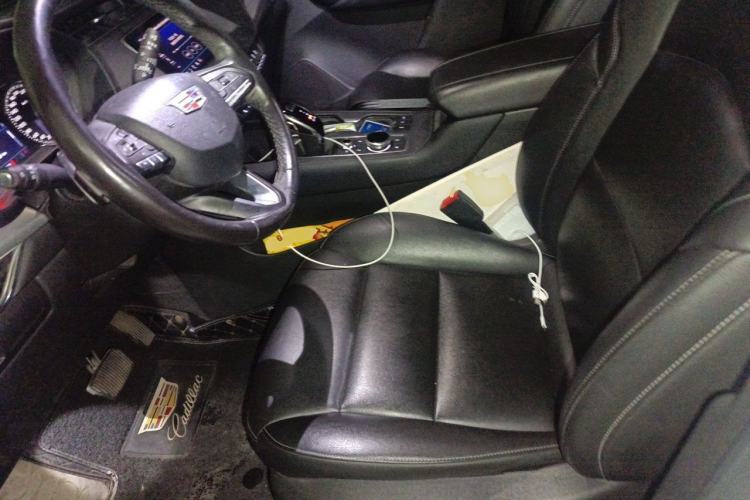 Used Cadillac XT4 2020 28T Two-Wheel-Drive Leading Version Left Front Seat