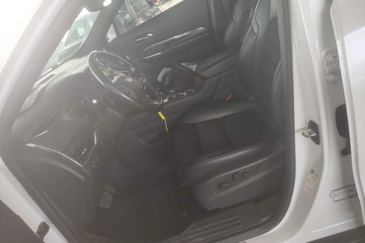 Used Cadillac XT4 2020 28T Two-Wheel Drive Tech Version Left Front Seat