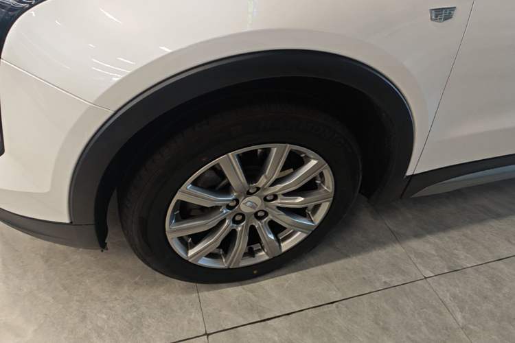 Used Cadillac XT4 2020 Revised Version 28T Two-Wheel Drive Leading Edition Left Front Wheel Hub