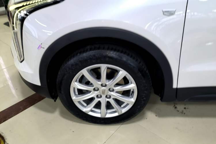 Used Cadillac XT4 2020 Revised Version 28T Two-Wheel Drive Tech Edition Left Front Wheel Hub