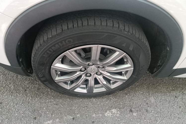 Used Cadillac XT4 2020 Revised Version 28T Two-Wheel Drive Leading Edition Left Front Wheel Hub