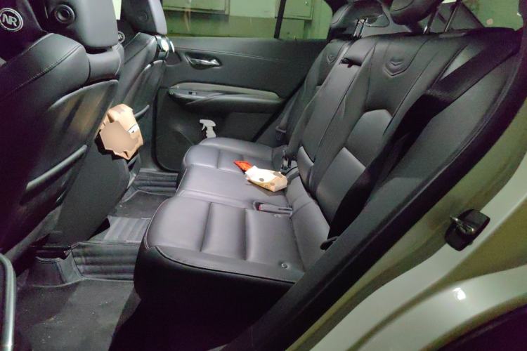Used Cadillac XT4 2020 Revised Version 28T Two-Wheel Drive Leading Edition Left Rear Seat