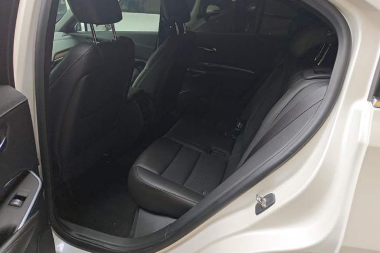 Used Cadillac XT4 2020 Revised Version 28T Two-Wheel Drive Tech Edition Left Rear Seat