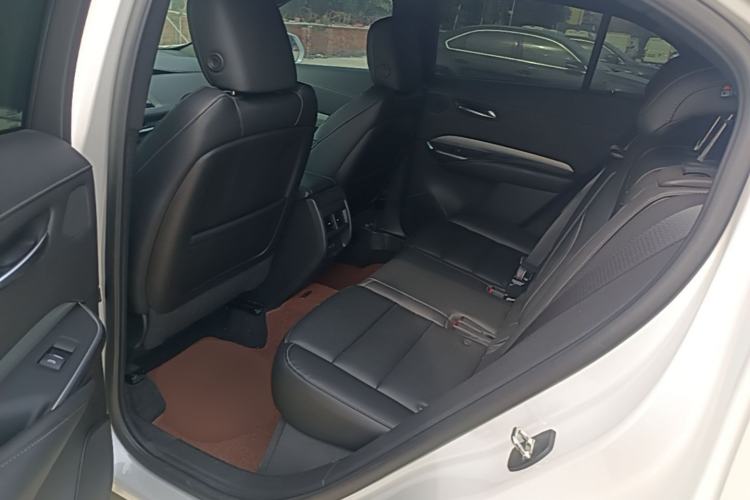 Used Cadillac XT4 2020 28T Two-Wheel-Drive Leading Version Left Rear Seat