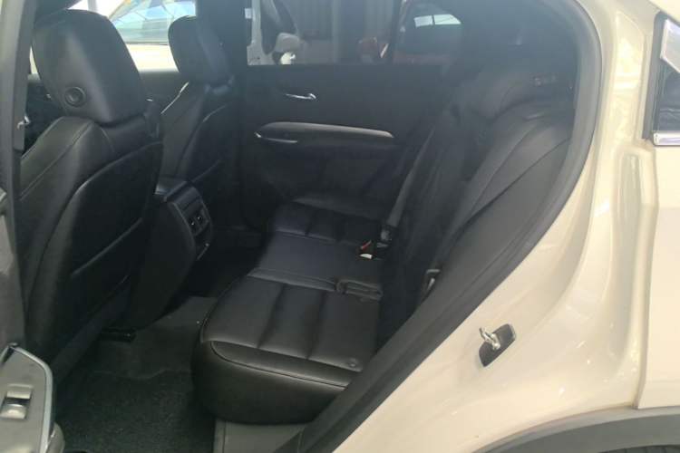Used Cadillac XT4 2020 Revised Version 28T Two-Wheel Drive Leading Edition Left Rear Seat
