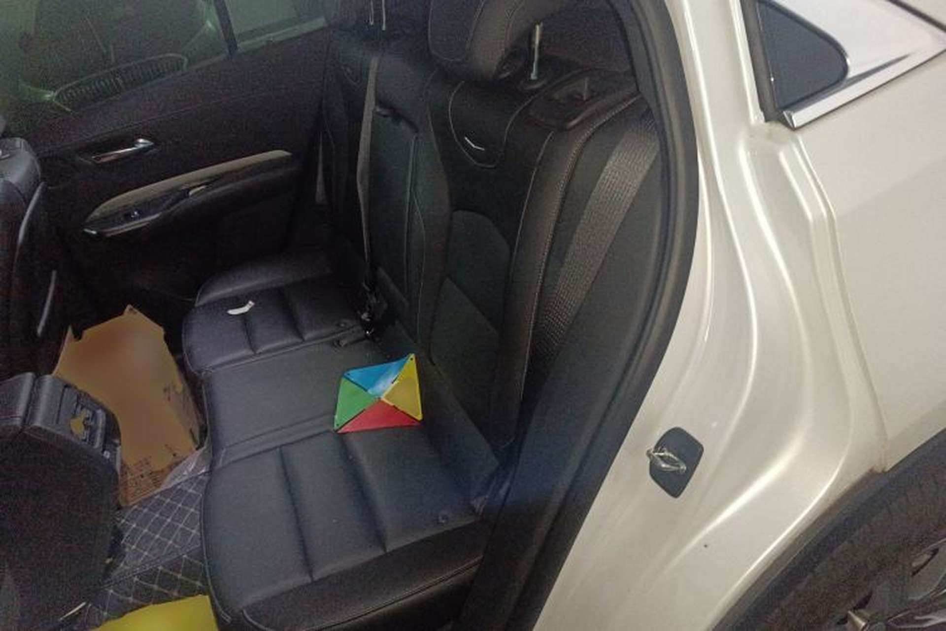 Used Cadillac XT4 2020 28T Two-Wheel-Drive Leading Version Left Rear Seat