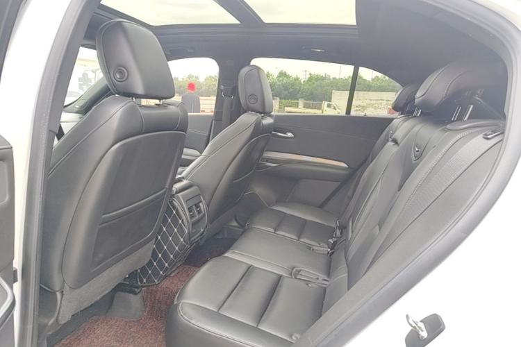 Used Cadillac XT4 2020 28T Two-Wheel-Drive Leading Version Left Rear Seat