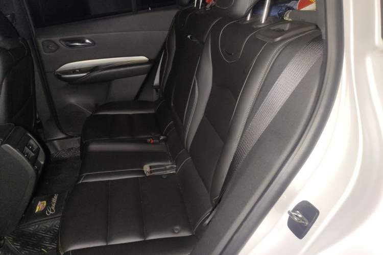 Used Cadillac XT4 2020 Revised Version 28T Two-Wheel Drive Leading Edition Left Rear Seat
