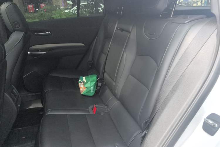Used Cadillac XT4 2020 28T Two-Wheel-Drive Leading Version Left Rear Seat