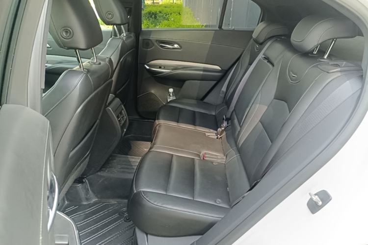 Used Cadillac XT4 2020 28T Two-Wheel-Drive Leading Version Left Rear Seat
